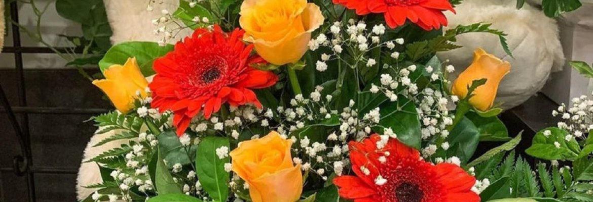 Bountiful Courtyard Florist